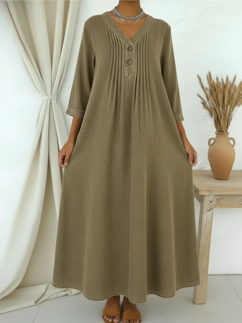 Hanne – Dress with V-neck and buttons