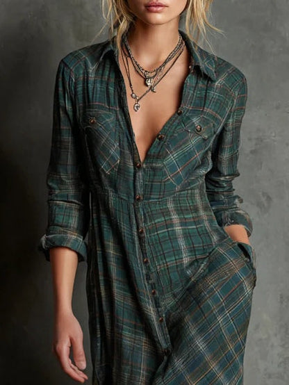 Long dress with green checked lapels