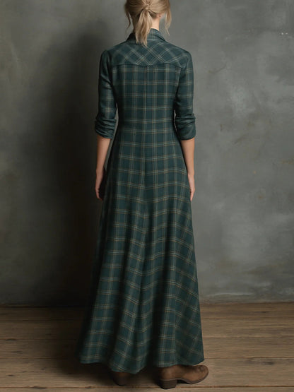 Long dress with green checked lapels